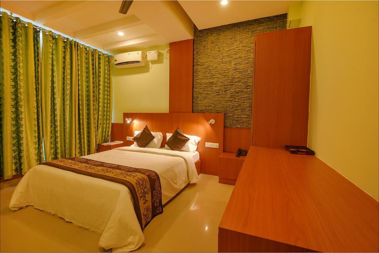 Fabhotel The Btm Palace - Btm Layout Nr Gopalan Innovation Mall Bangalore Dış mekan fotoğraf